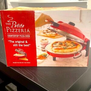 BRAND NEW COUNTERTOP PIZZA OVEN-Sur La Table